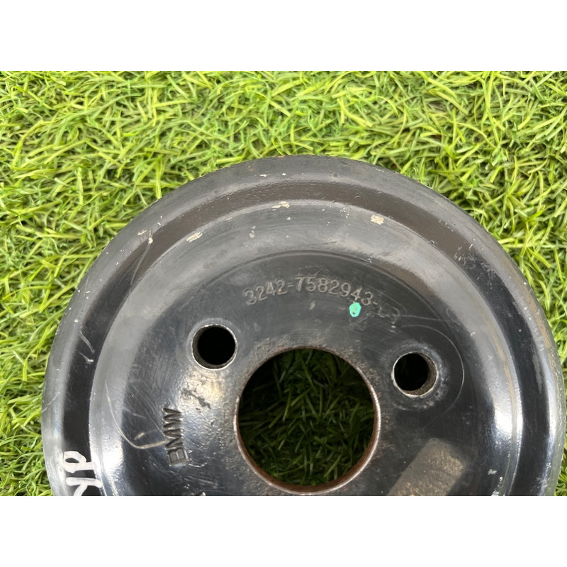 Шкив насоса гидроусилителя (рулевое управление) BMW 5-series F10 2011 3.0 N55B30 32427582943