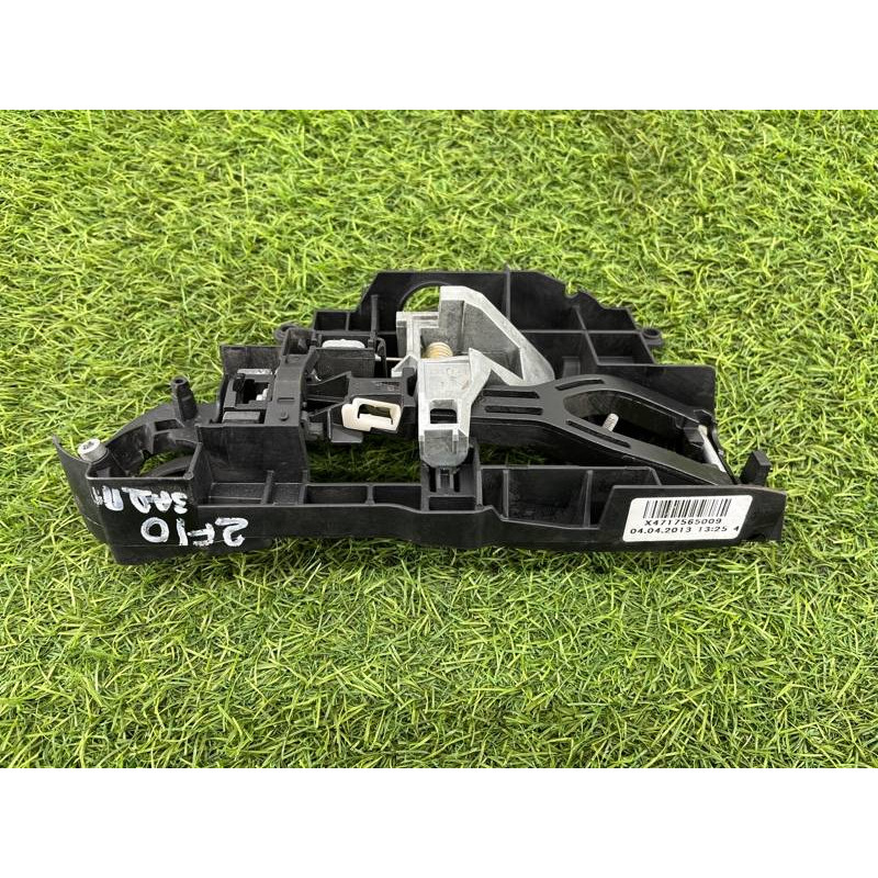 Кронштейн ручки двери (кузов и элементы) BMW 5-series F10 2013 N47D20 51217175650