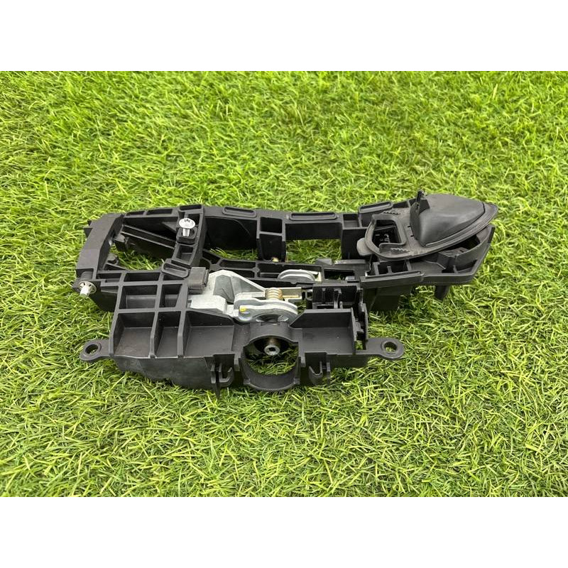 Кронштейн ручки двери (кузов и элементы) BMW 5-series F10 2013 N63B44 51217175649