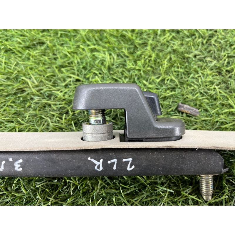 Кронштейн ремня безопасности (салон) LAND ROVER Range Rover P38 1996 4.6 Lucas BTR7936