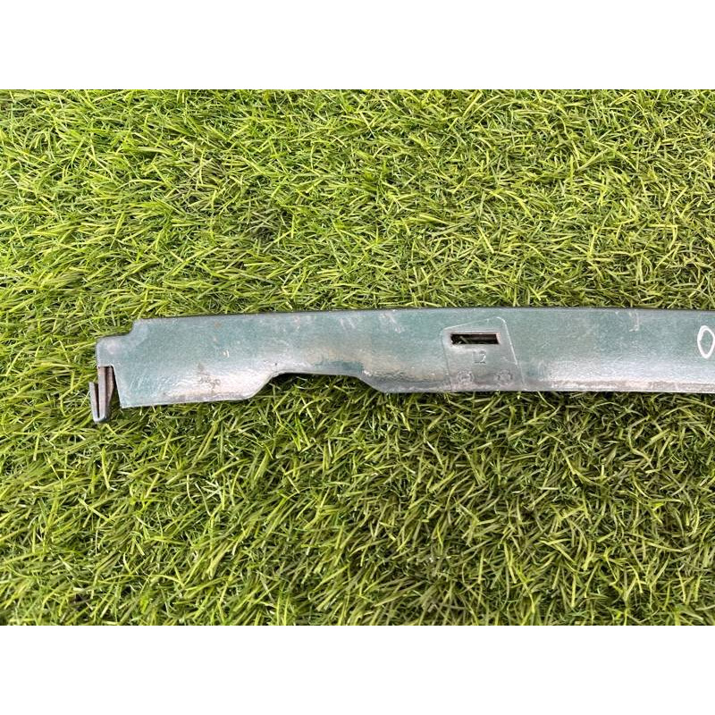 Накладка под фару (кузов и элементы) BMW 5-series E39 51138159305