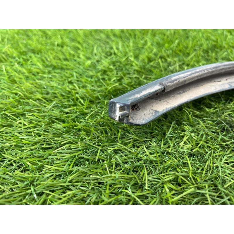 Накладка под фару (кузов и элементы) BMW 5-series E39 51138159305