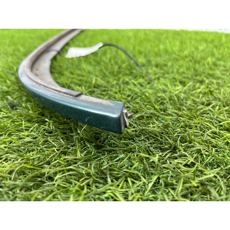 Накладка под фару (кузов и элементы) BMW 5-series E39 51138159305