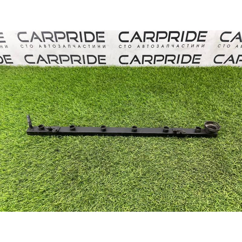 Топливная рампа (топливная система) BMW 5-series E34 13531748583