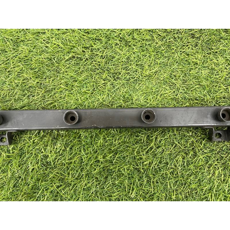 Топливная рампа (топливная система) BMW 5-series E34 13531748583