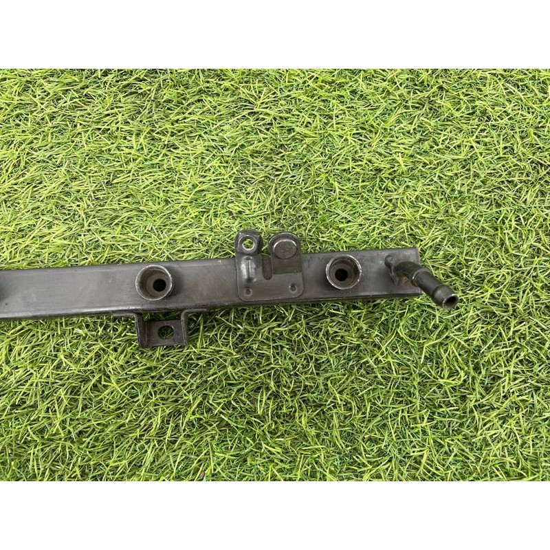 Топливная рампа (топливная система) BMW 5-series E34 13531748583