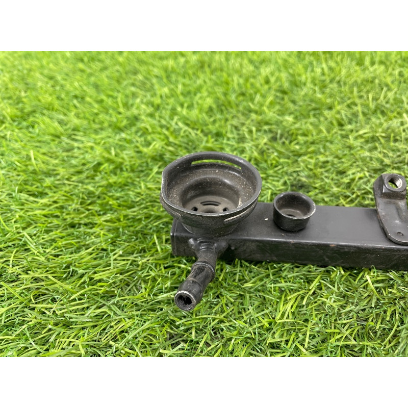 Топливная рампа (топливная система) BMW 5-series E34 13531748583