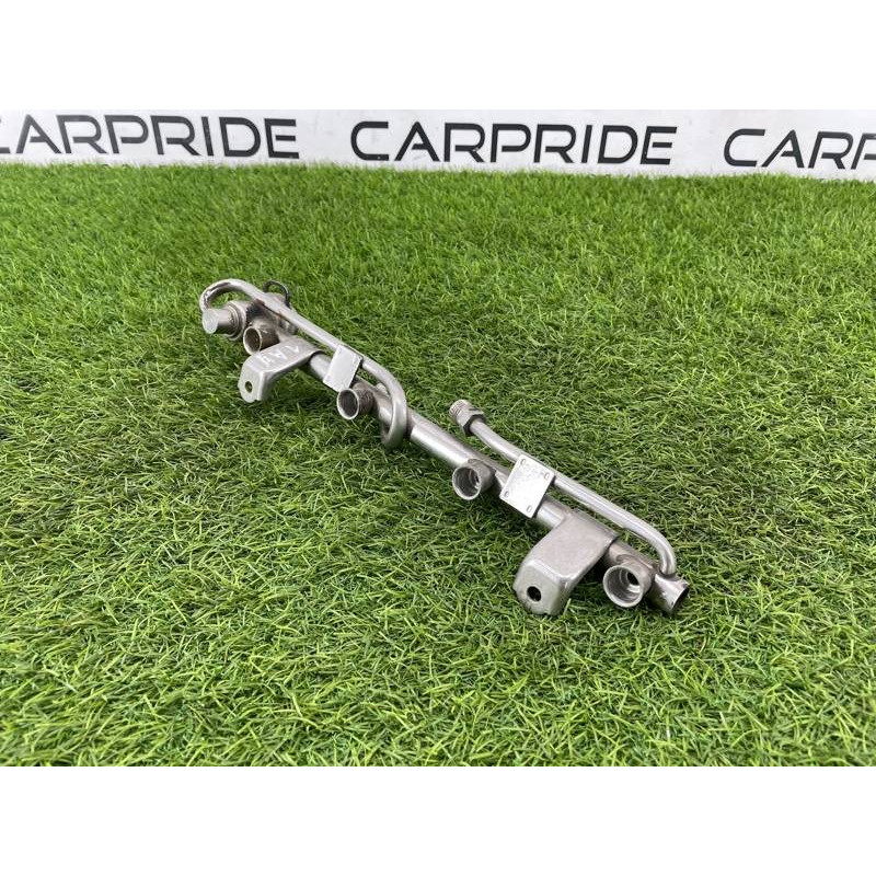 Топливная рампа (топливная система) AUDI A4 B6 2003 2.0 ALT 058133681C