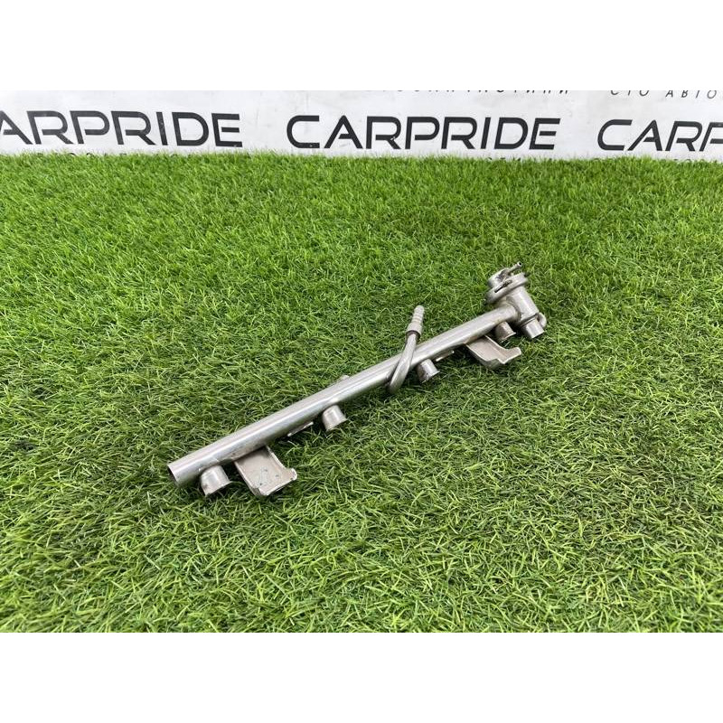 Топливная рампа (топливная система) AUDI A4 B6 2003 2.0 ALT 058133681C