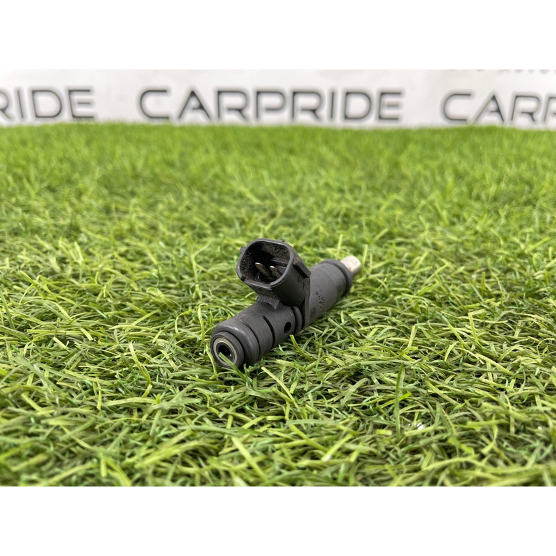 Форсунка топливная (топливная система) AUDI A4 B6 2003 2.0 ALT 06B133551T