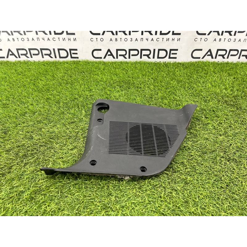 Обшивка стойки нижняя (салон) BMW 7-series E32 1990 M70b50 51438127489