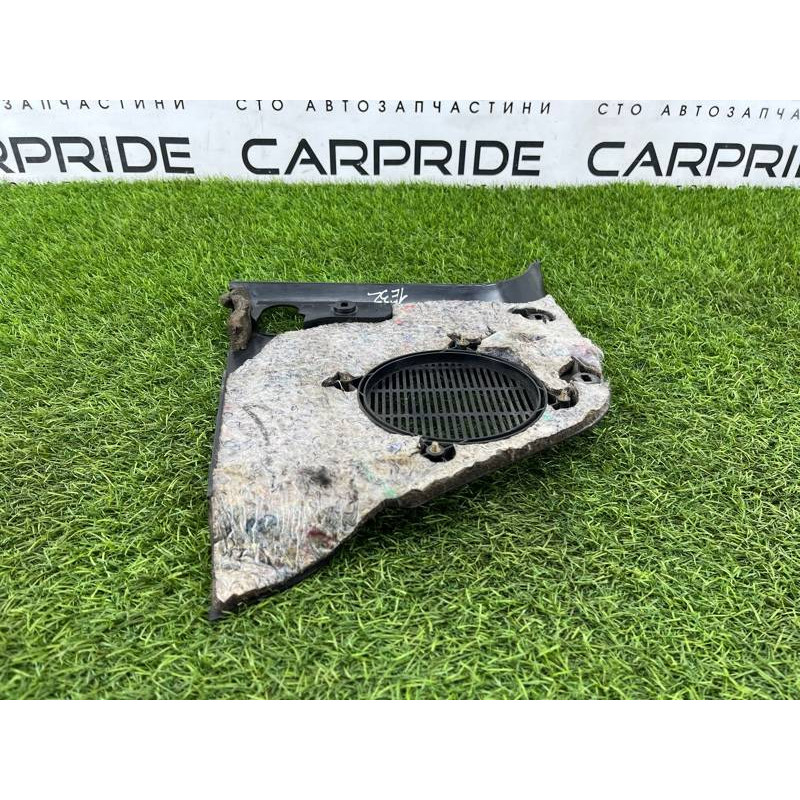 Обшивка стойки нижняя (салон) BMW 7-series E32 1990 M70b50 51438127489