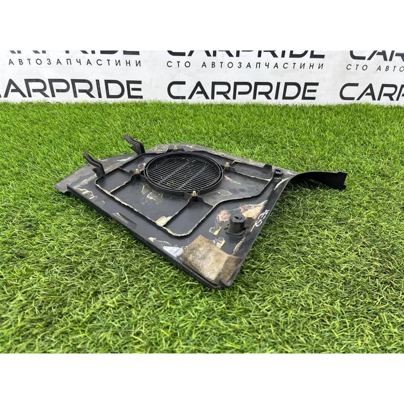 Обшивка стойки нижняя (салон) BMW 7-series E32 1990 M70b50 51438127490