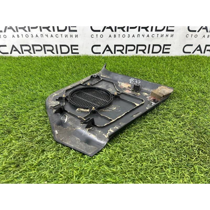 Обшивка стойки нижняя (салон) BMW 7-series E32 1990 M70b50 51438127490