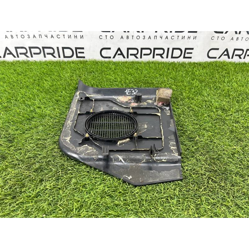 Обшивка стойки нижняя (салон) BMW 7-series E32 1990 M70b50 51438127490