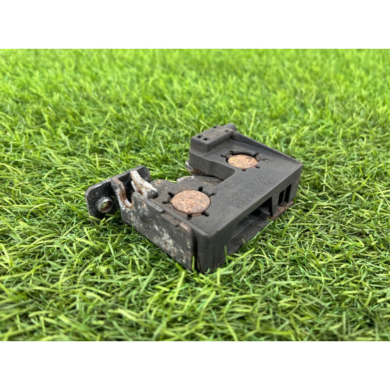 Замок капота (кузов и элементы) BMW 5-series E60 2004 M54B22 51237008755