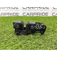 Замок капота