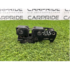 Замок капота