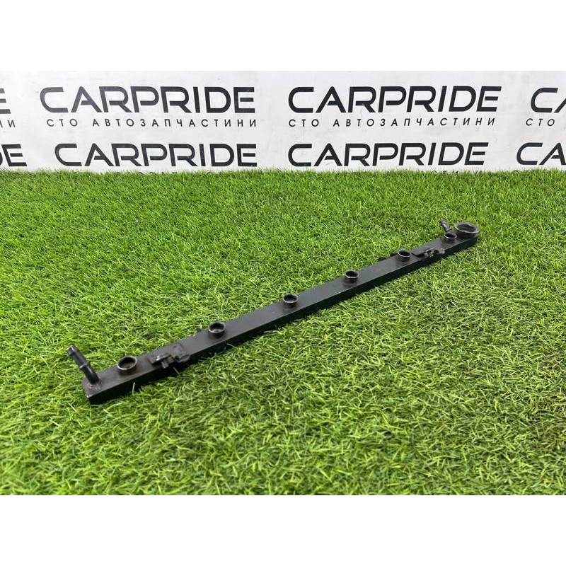 Топливная рампа (топливная система) BMW 5-series E34 13531748583