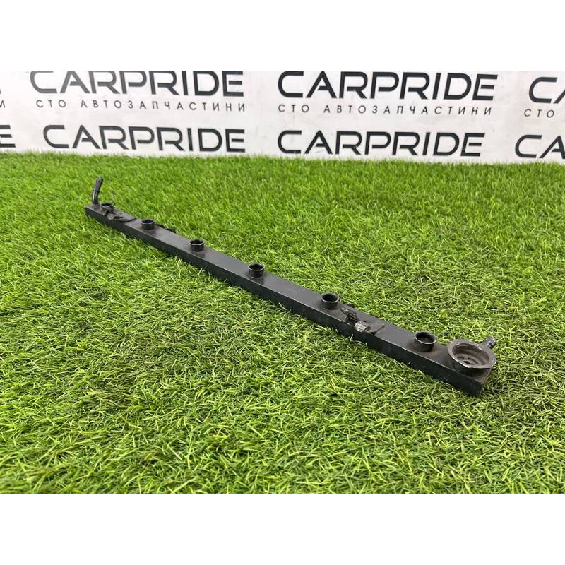 Топливная рампа (топливная система) BMW 5-series E34 13531748583