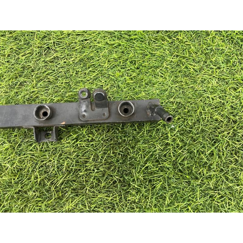 Топливная рампа (топливная система) BMW 5-series E34 13531748583