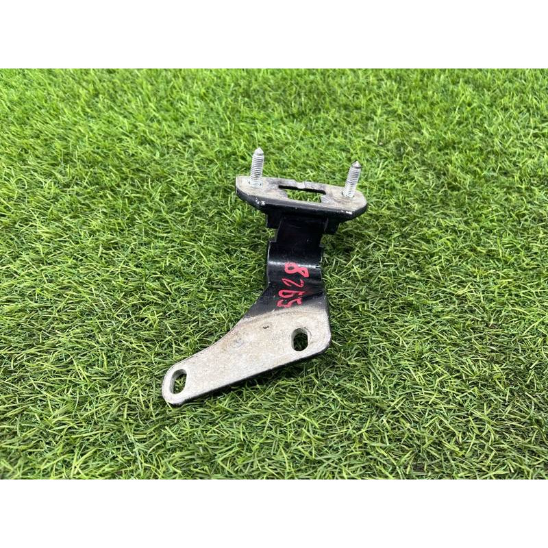 Петля багажника (кузов и элементы) Mercedes-Benz GL X164 2012 4.6 A1647401337