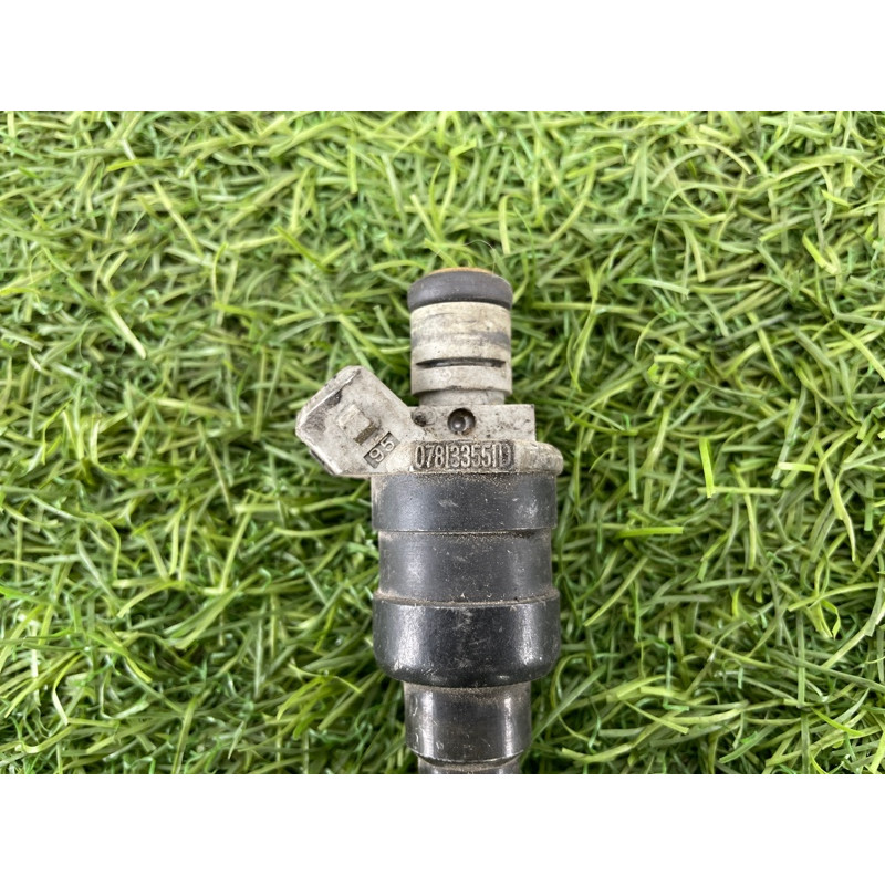 Форсунка топливная (топливная система) AUDI A4 B6 2.4BDV 078133551D