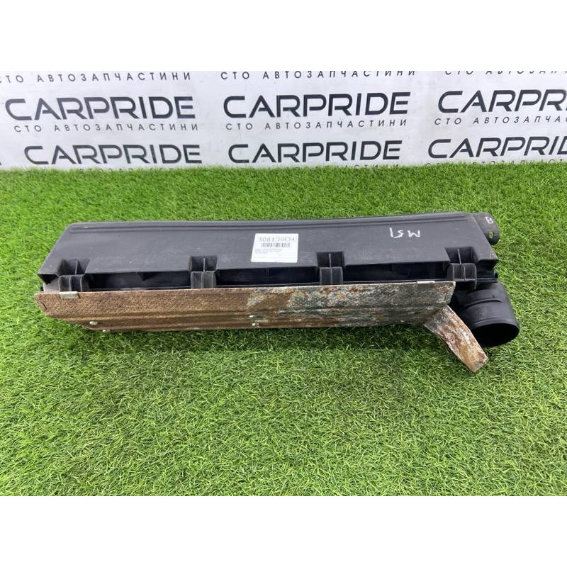 Корпус воздушного фильтра (впускная система) BMW 5-series E34 13712245562