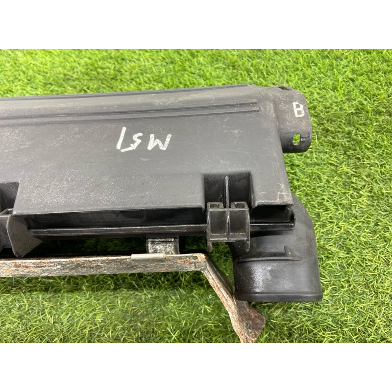 Корпус воздушного фильтра (впускная система) BMW 5-series E34 13712245562