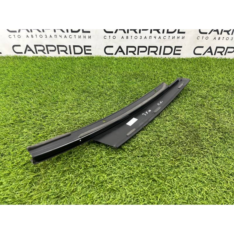 Накладка двери боковая (кузов и элементы) BMW 5-series F10 2011 N63B44 51337182272