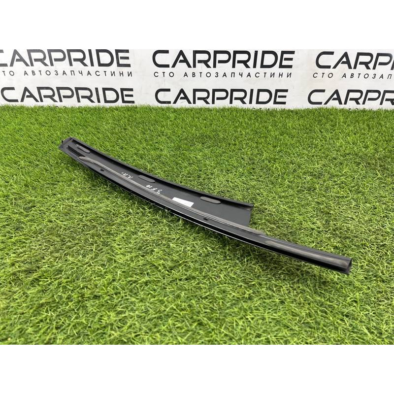 Накладка двери боковая (кузов и элементы) BMW 5-series F10 2011 N63B44 51337182272
