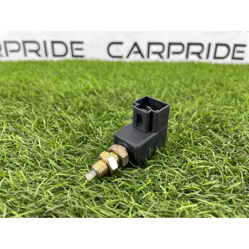 Концевик педали тормоза (электрика / датчики) Hyundai Santa Fe SM 2005 2.0 938103K000