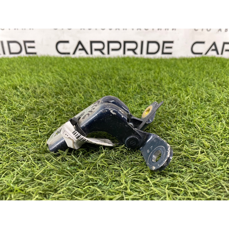 Петля двери (кузов и элементы) Cadillac Xt5 1 2016 3.6