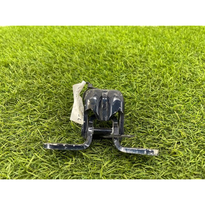 Петля двери (кузов и элементы) Cadillac Xt5 1 2016 3.6