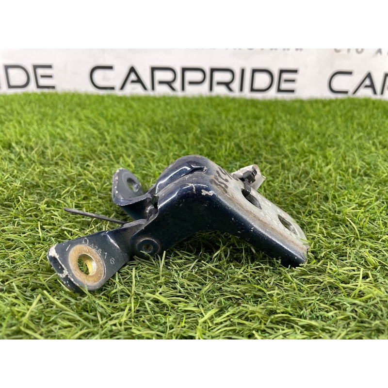 Петля двери (кузов и элементы) Cadillac Xt5 1 2016 3.6