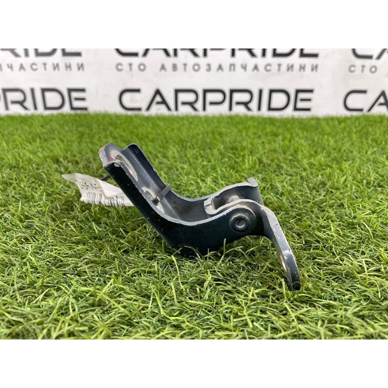 Петля двери (кузов и элементы) Cadillac Xt5 1 2016 3.6