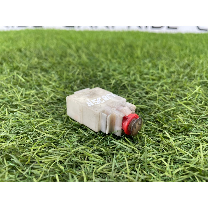 Концевик педали сцепления (электрика / датчики) BMW 5-series E39 61318360421