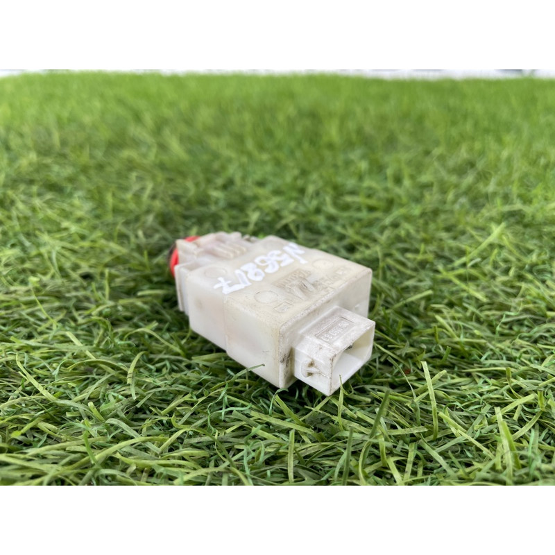 Концевик педали сцепления (электрика / датчики) BMW 5-series E39 61318360421