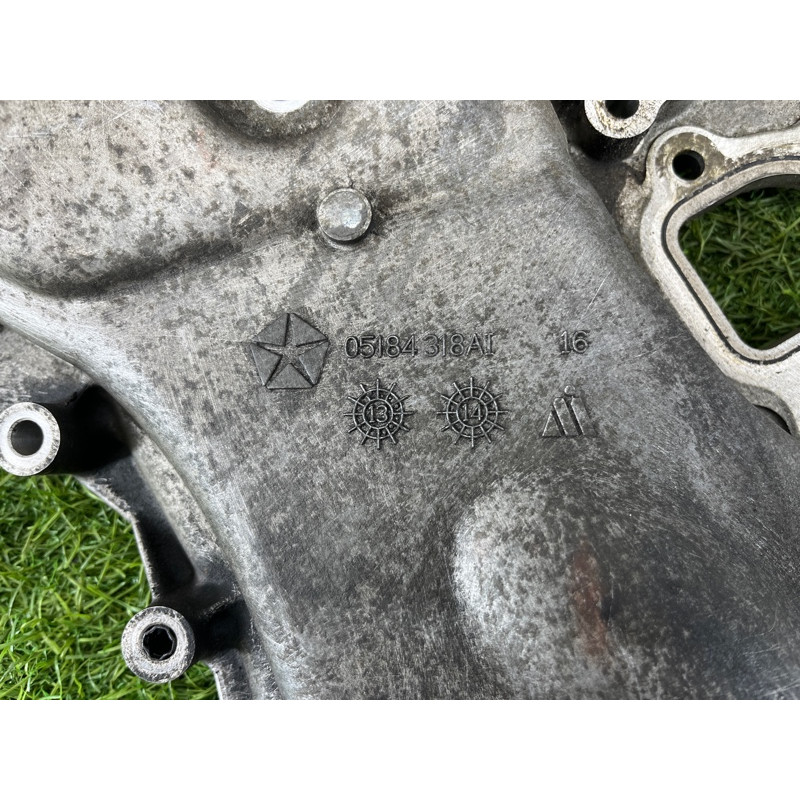 Передняя крышка мотора (двигатель и элементы) Dodge Journey SXT 2014 3.6 05184318ai