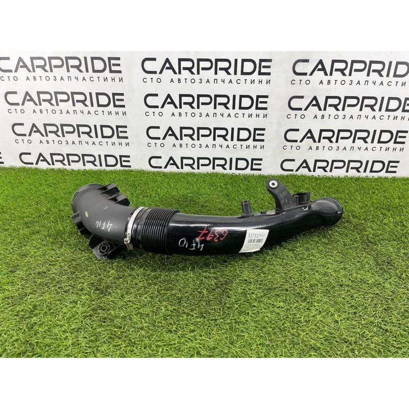 Патрубок воздушного фильтра (впускная система) BMW 5-series F10 2011 3.0 N55B30 13717583726