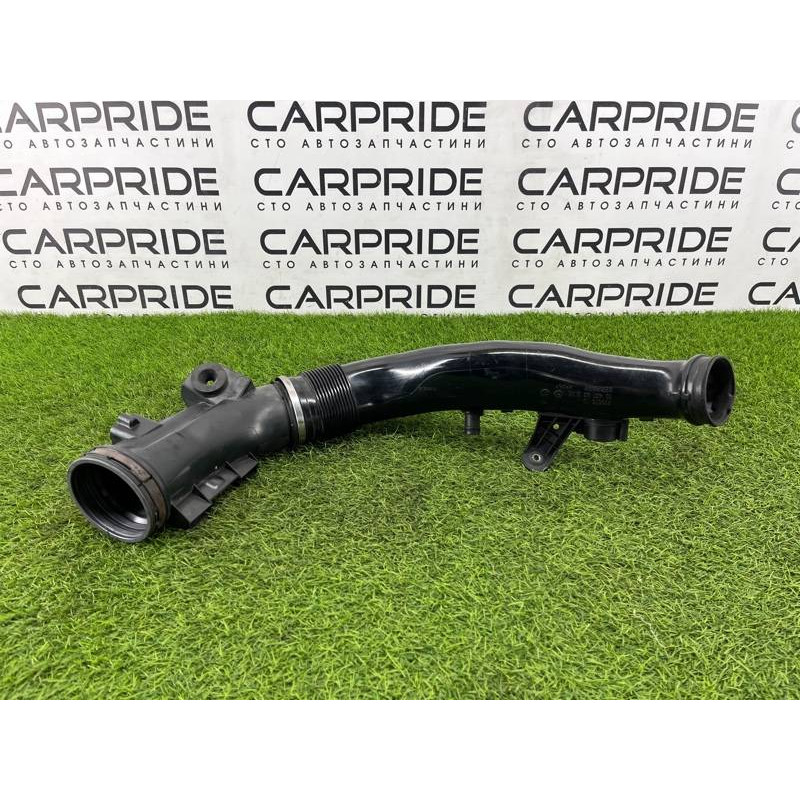 Патрубок воздушного фильтра (впускная система) BMW 5-series F10 2011 3.0 N55B30 13717583726