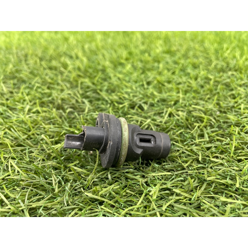 Датчик положения распредвала (электрика двигателя) BMW 5-series F10 2013 N63B44 13627525014