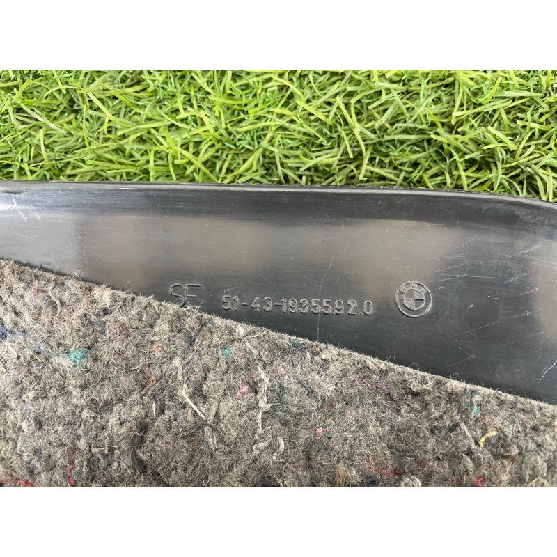 Обшивка стойки нижняя (салон) BMW 3-series E30 M21d24 51431942972