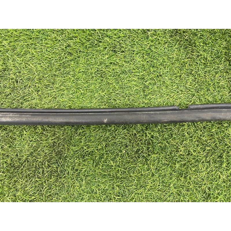 Уплотнитель капота (кузов и элементы) PEUGEOT 607 1 2002 3.0i V6 790899