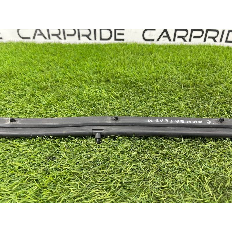 Уплотнитель капота (кузов и элементы) PEUGEOT 607 1 2002 3.0i V6 790899