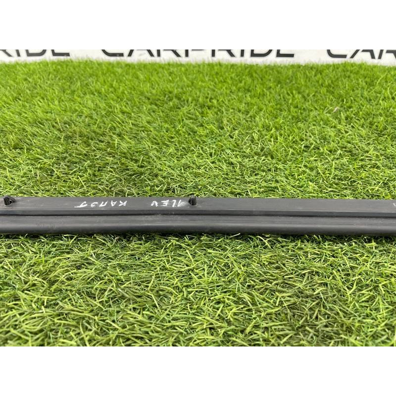 Уплотнитель капота (кузов и элементы) PEUGEOT 607 1 2002 3.0i V6 790899