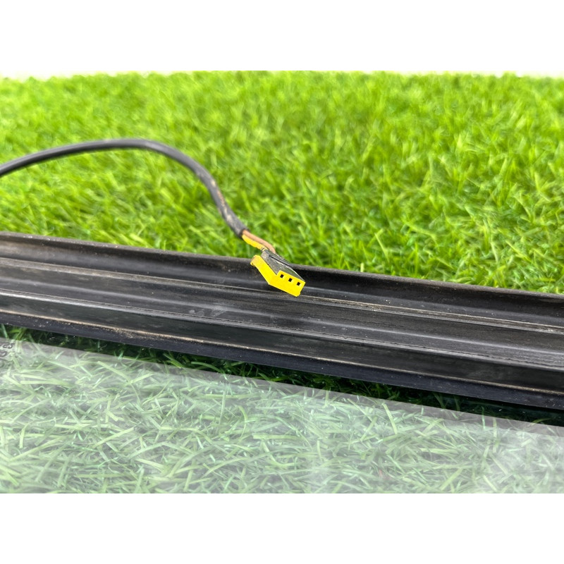 Форточка двери (кузов и элементы) BMW 7-series E38 51348168121