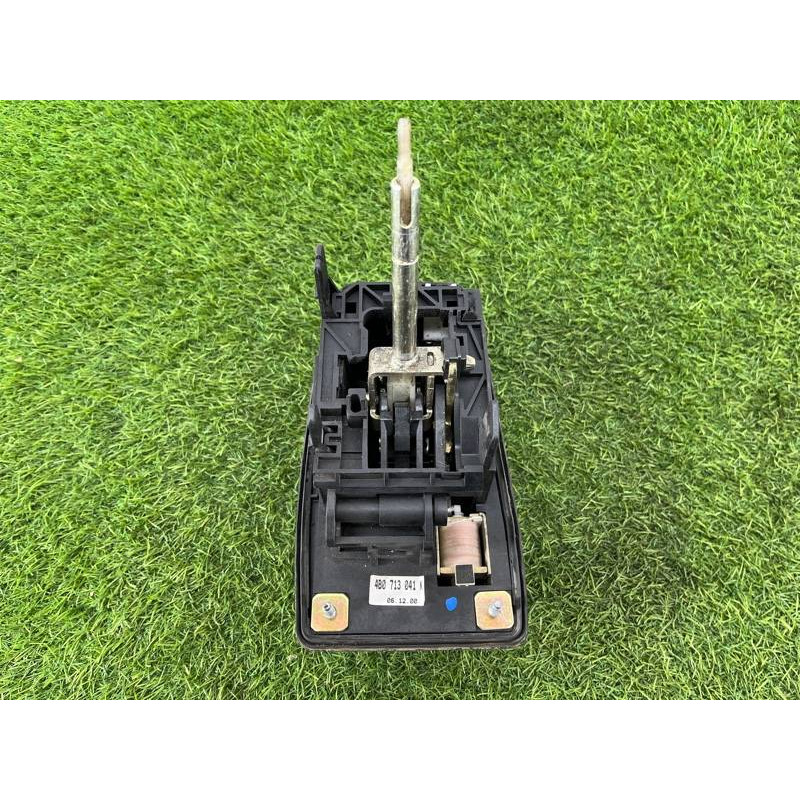 Кулиса КПП (трансмиссия) AUDI A6 C5 2001 2.5 AKE 4B0713041K