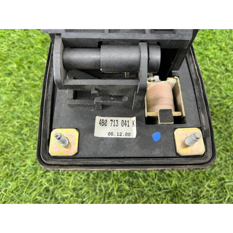 Кулиса КПП (трансмиссия) AUDI A6 C5 2001 2.5 AKE 4B0713041K