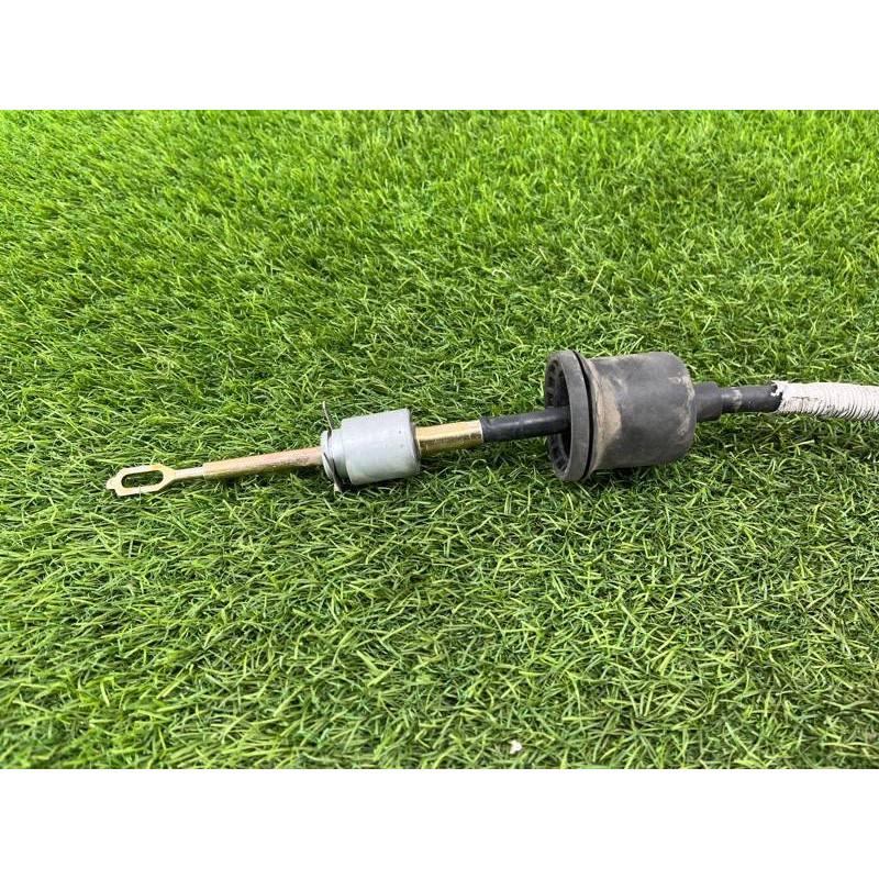 Трос переключения передач (трансмиссия) AUDI A4 B6 2.4BDV 8E0713265M